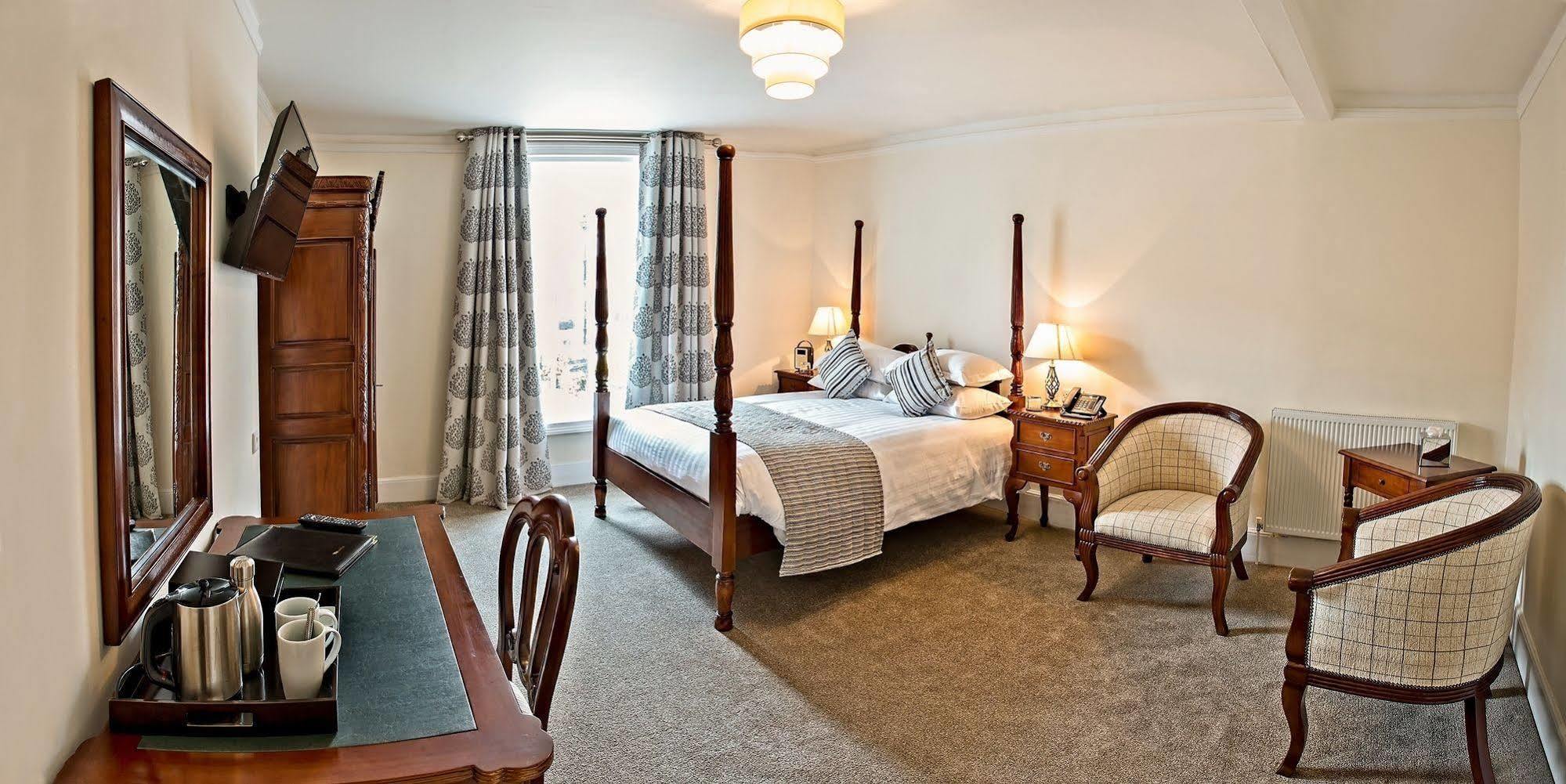 The Bishops Table Hotel Farnham  Ngoại thất bức ảnh