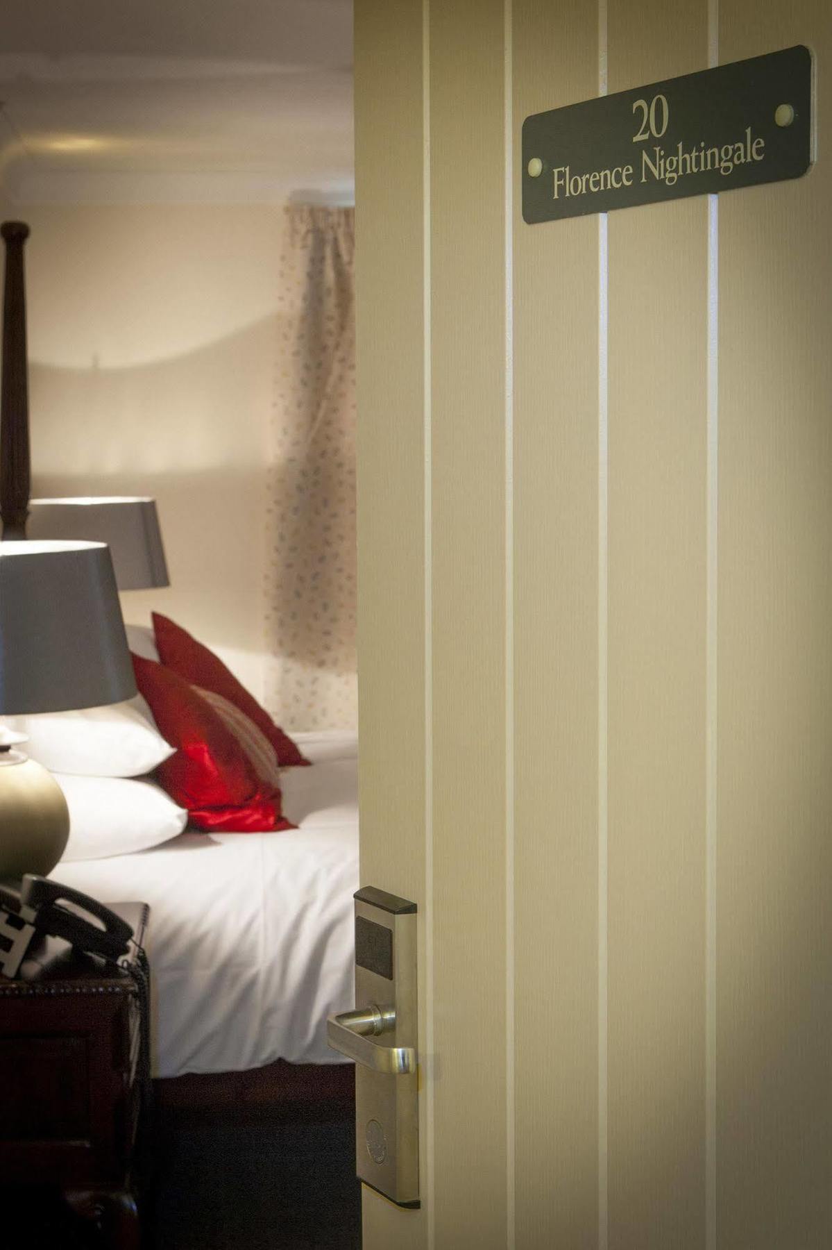 The Bishops Table Hotel Farnham  Ngoại thất bức ảnh